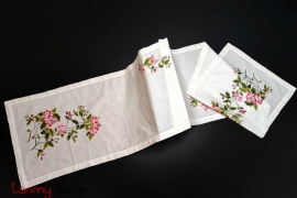 Table runner -pink Da Lat hydrangea embroidery
